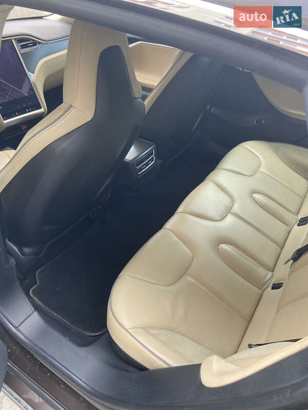 Лифтбек Tesla Model S 2012 в Хмельницком фото 54 Лифтбек Tesla Model S 2012 в Хмельницком