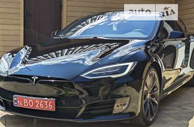 Ліфтбек Tesla Model S 2019 в 