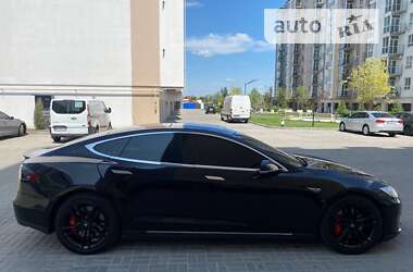 Лифтбек Tesla Model S 2014 в Днепре