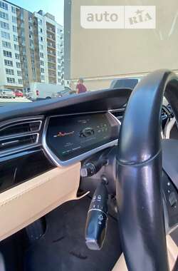 Лифтбек Tesla Model S 2014 в Днепре