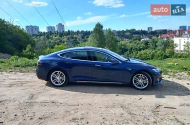 Лифтбек Tesla Model S 2016 в 