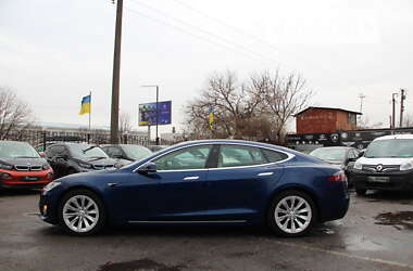 Лифтбек Tesla Model S 2017 в 