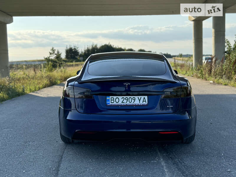 Ліфтбек Tesla Model S 2021 в Тернополі