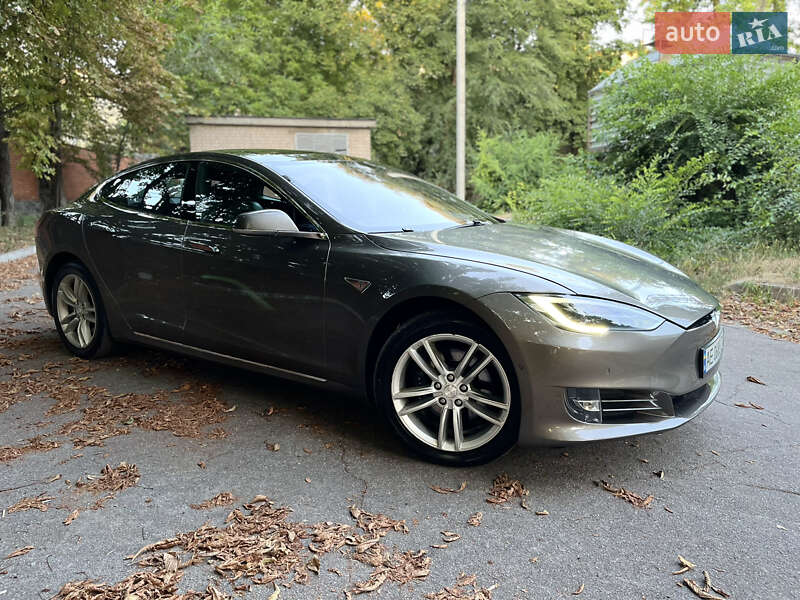 Лифтбек Tesla Model S 2016 в Днепре фото 10 Лифтбек Tesla Model S 2016 в Днепре