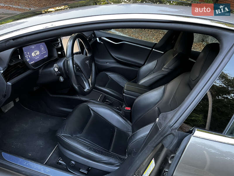 Лифтбек Tesla Model S 2016 в Днепре фото 24 Лифтбек Tesla Model S 2016 в Днепре