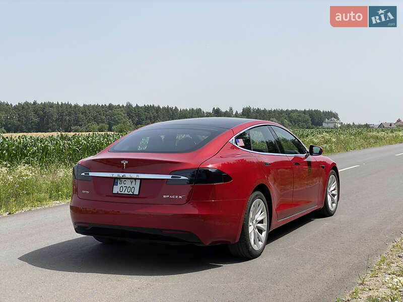 Ліфтбек Tesla Model S 2017 в Львові фото 6 Ліфтбек Tesla Model S 2017 в Львові