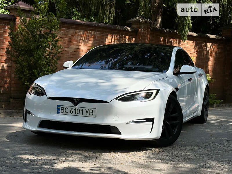 Tesla Model S 2022