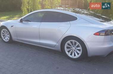 Лифтбек Tesla Model S 2017 в Коломые