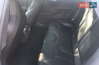 Лифтбек Tesla Model S 2017 в Коломые