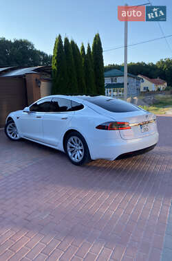 Лифтбек Tesla Model S 2018 в 