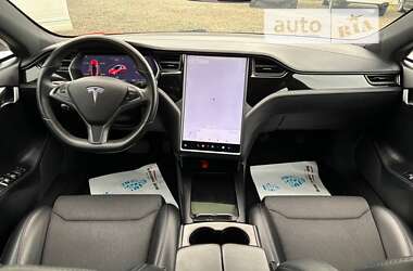 Ліфтбек Tesla Model S 2018 в Львові