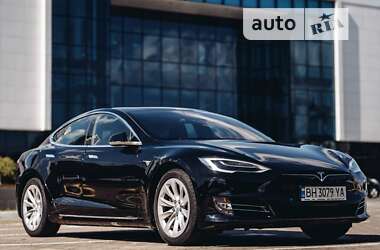 Ліфтбек Tesla Model S 2018 в Одесі