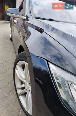 Лифтбек Tesla Model S 2015 в 