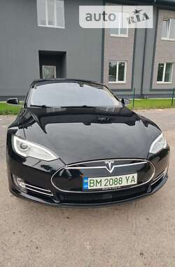 Ліфтбек Tesla Model S 2015 в Сумах