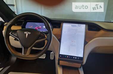 Лифтбек Tesla Model S 2020 в 