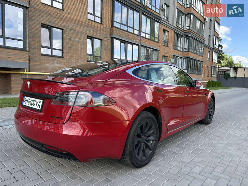 Ліфтбек Tesla Model S 2018 в Житомирі