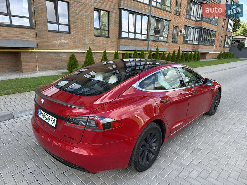 Лифтбек Tesla Model S 2018 в Житомире
