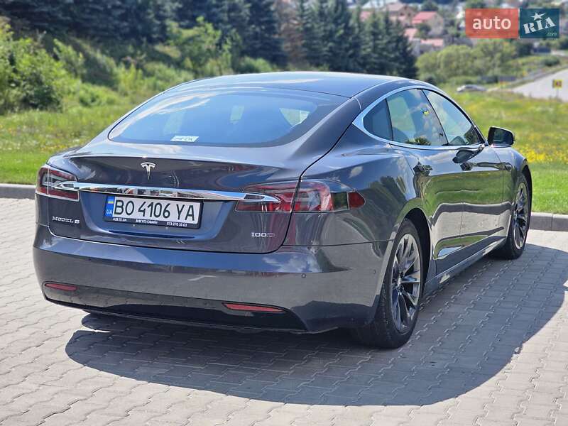 Ліфтбек Tesla Model S 2018 в Тернополі