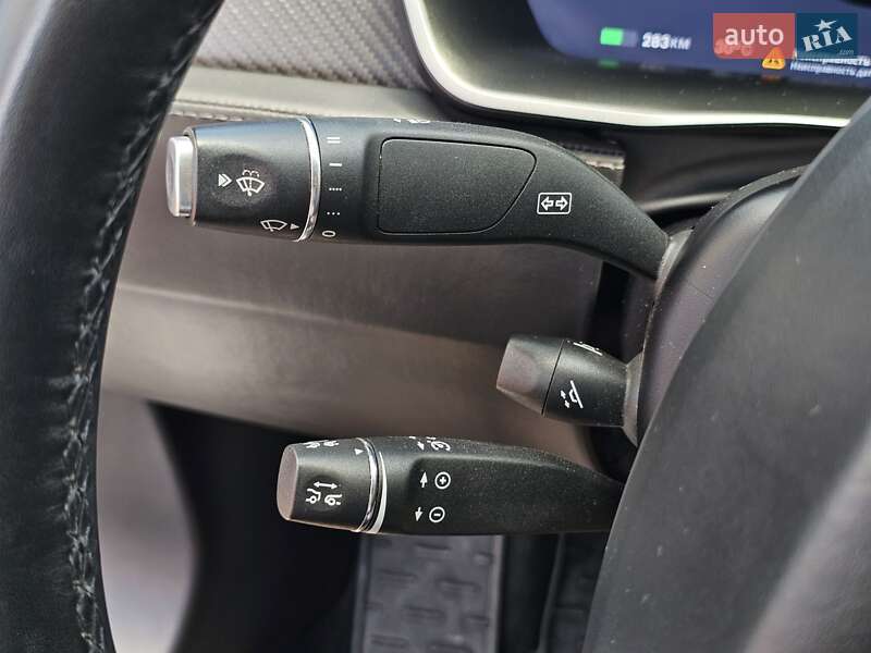 Ліфтбек Tesla Model S 2018 в Тернополі