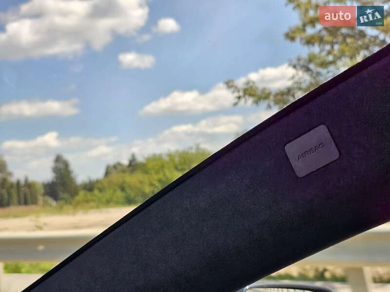 Ліфтбек Tesla Model S 2018 в Тернополі