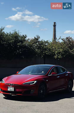 Ліфтбек Tesla Model S 2017 в 