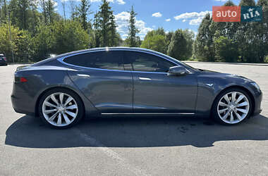 Лифтбек Tesla Model S 2015 в Бородянке