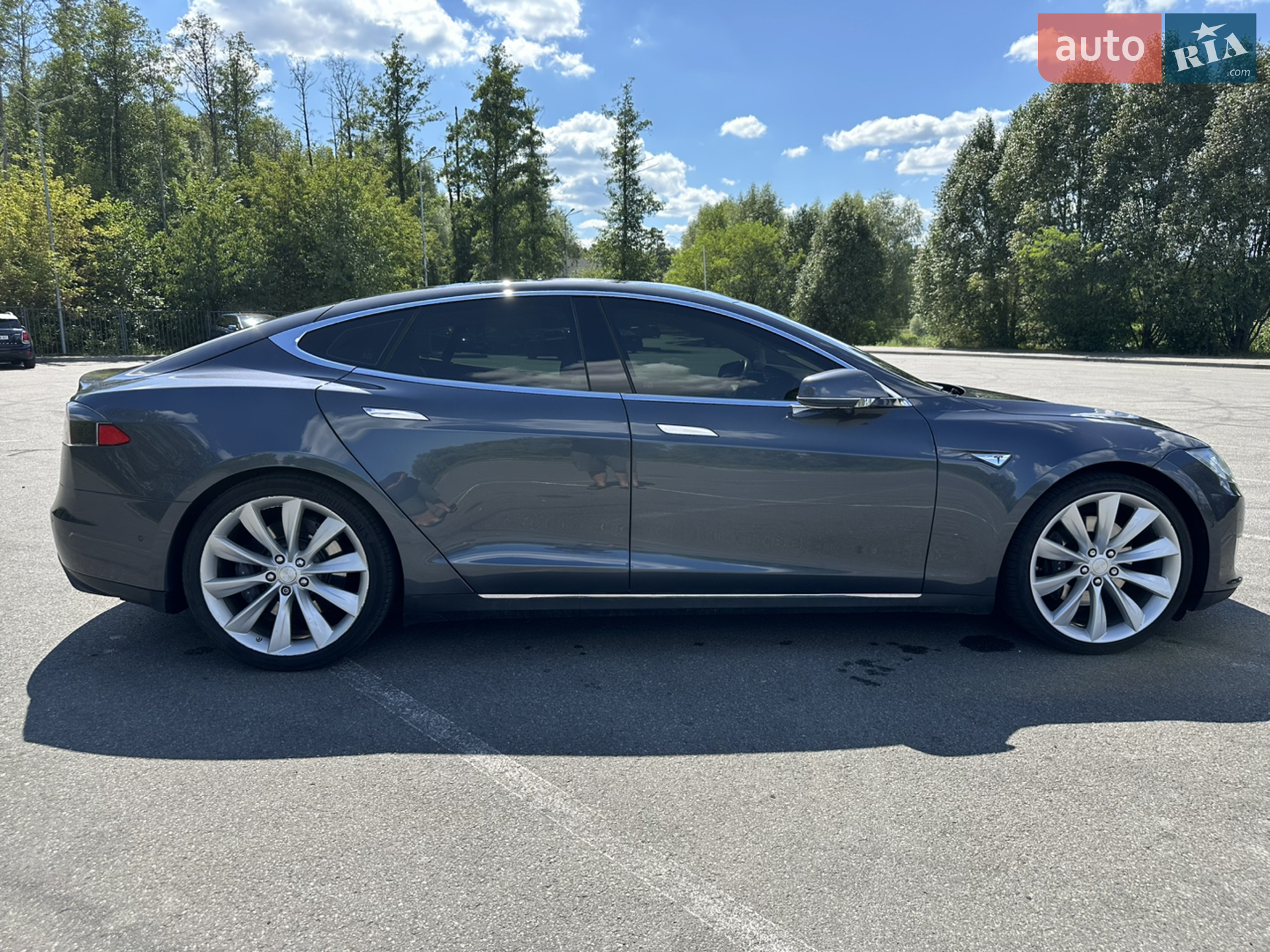 2015 Tesla Model S - мініатюра 17