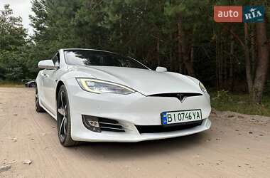 Ліфтбек Tesla Model S 2017 в Києві