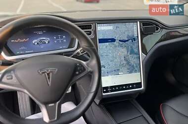 Лифтбек Tesla Model S 2014 в Львове