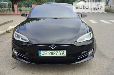 Лифтбек Tesla Model S 2018 в Косове