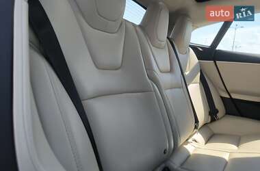 Ліфтбек Tesla Model S 2017 в 