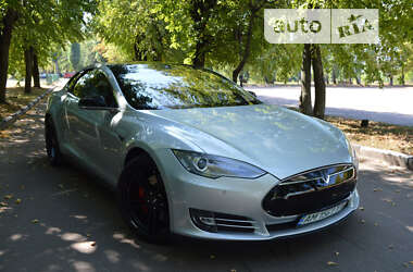 Ліфтбек Tesla Model S 2014 в Житомирі