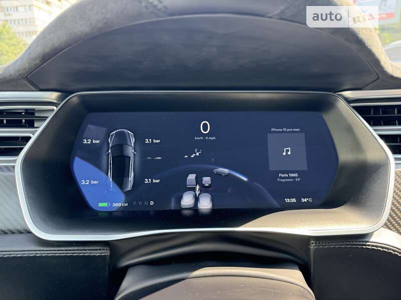 Ліфтбек Tesla Model S 2017 в Дніпрі фото 40 Ліфтбек Tesla Model S 2017 в Дніпрі