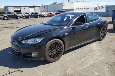 Ліфтбек Tesla Model S 2013 в Києві