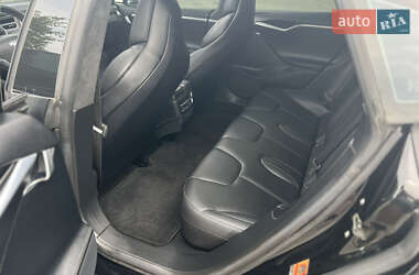 Лифтбек Tesla Model S 2017 в Днепре