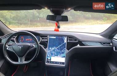 Ліфтбек Tesla Model S 2016 в Києві