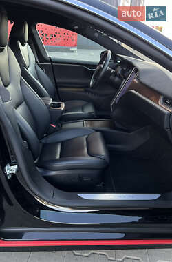 Ліфтбек Tesla Model S 2020 в 