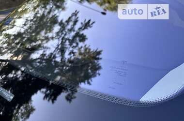 Ліфтбек Tesla Model S 2014 в 