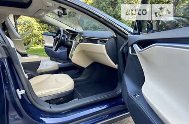 Ліфтбек Tesla Model S 2014 в 