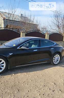 Лифтбек Tesla Model S 2015 в Тернополе