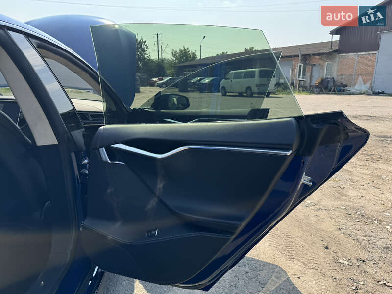 Ліфтбек Tesla Model S 2015 в Фастові фото 8 Ліфтбек Tesla Model S 2015 в Фастові