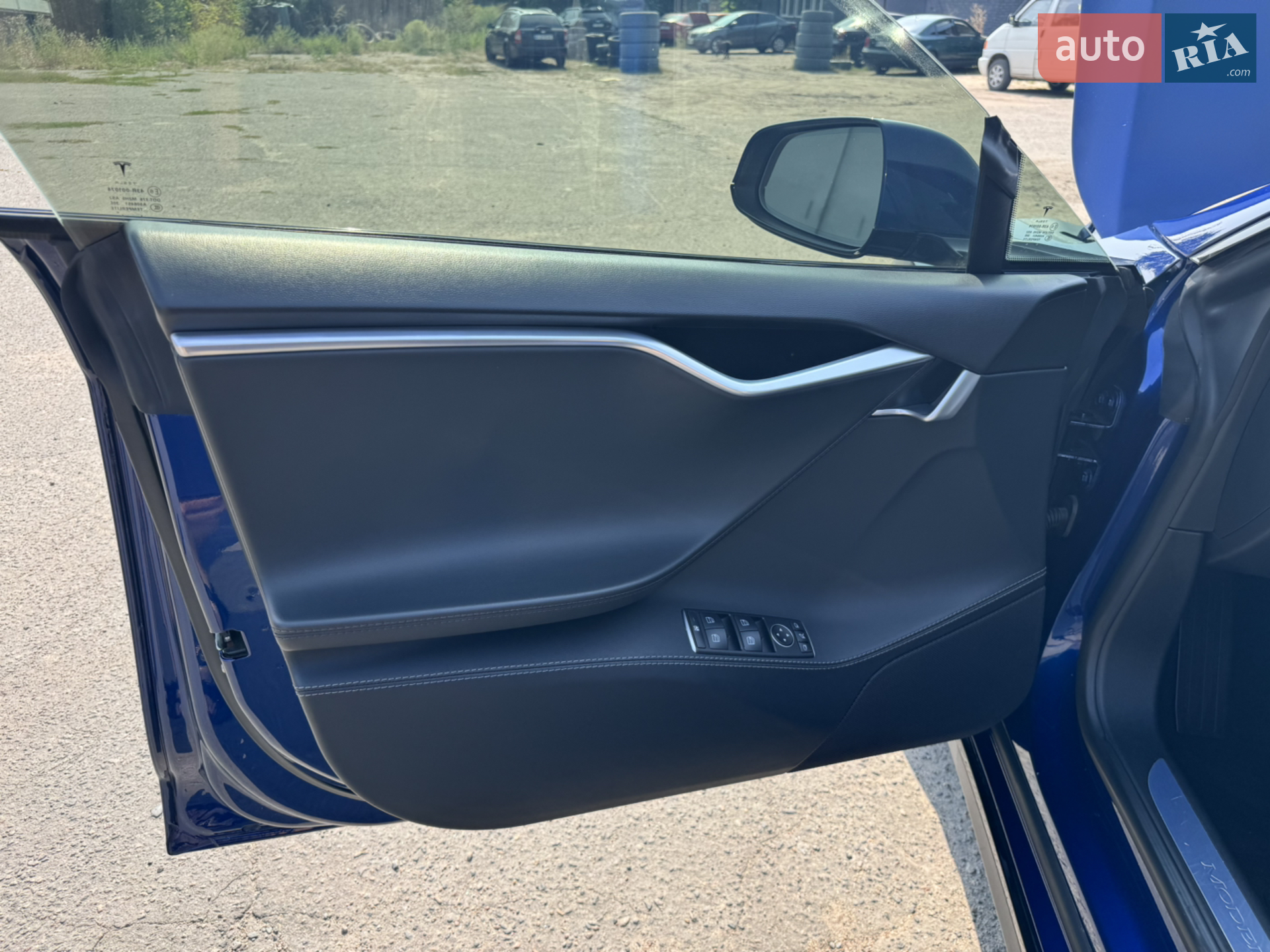 2015 Tesla Model S - мініатюра 15