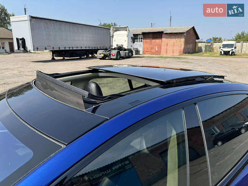 Лифтбек Tesla Model S 2015 в Фастове