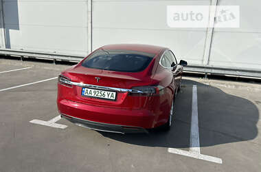 Ліфтбек Tesla Model S 2014 в Києві