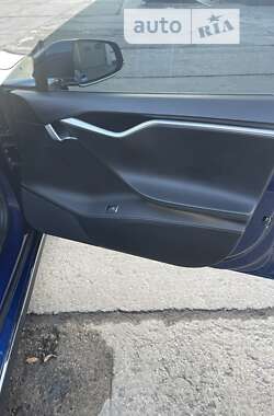 Лифтбек Tesla Model S 2015 в Харькове