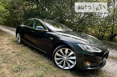 Лифтбек Tesla Model S 2013 в Ивано-Франковске