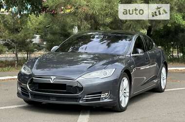 Лифтбек Tesla Model S 2014 в Одессе