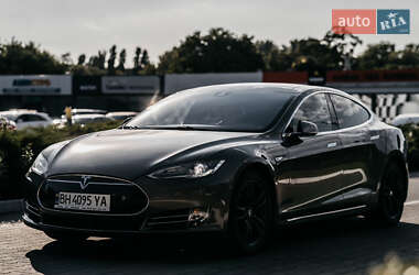 Ліфтбек Tesla Model S 2015 в 