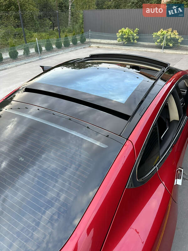 Ліфтбек Tesla Model S 2013 в Тлумачі