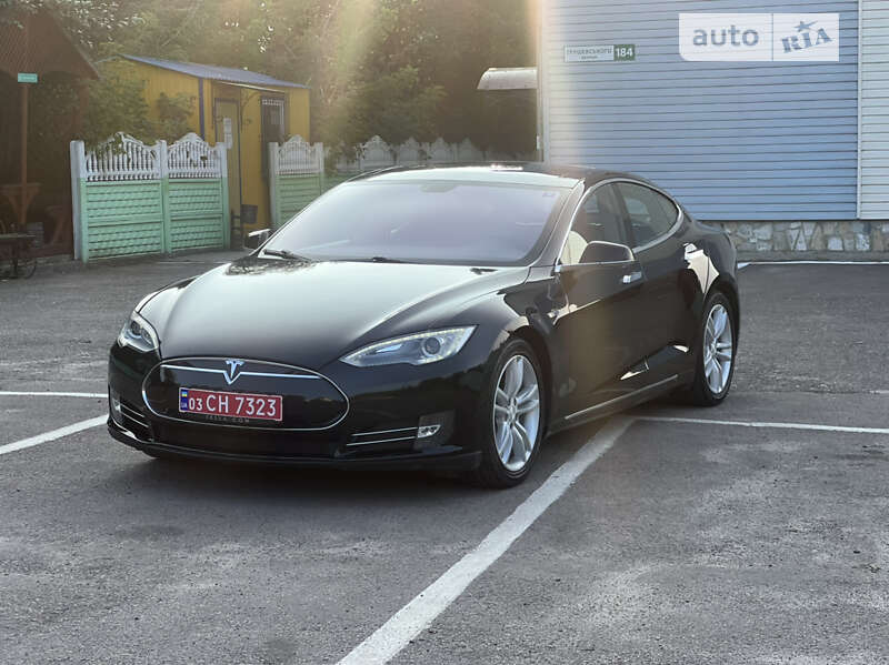 Ліфтбек Tesla Model S 2013 в Дубні фото 4 Ліфтбек Tesla Model S 2013 в Дубні